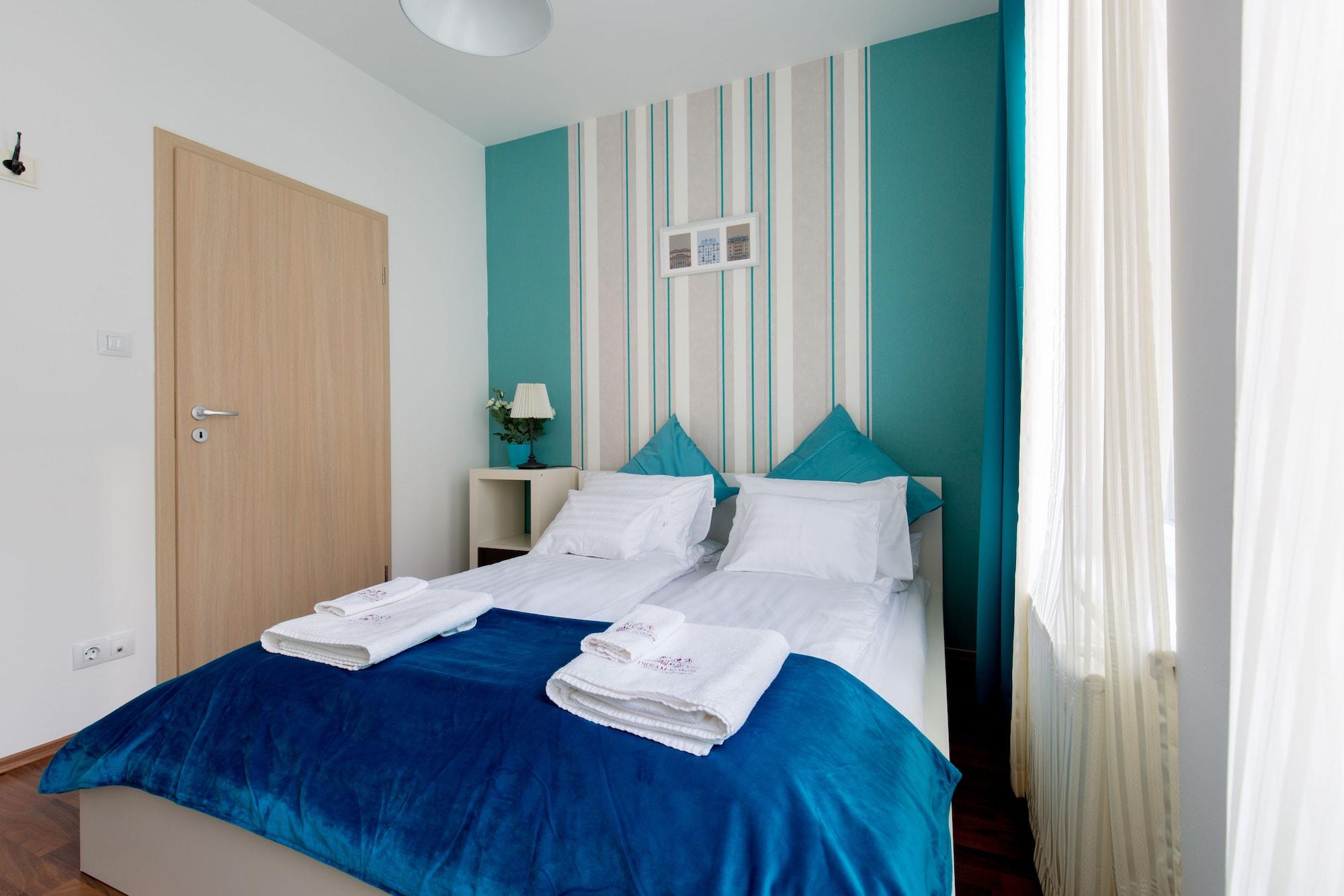 Sun Resort Apartments Budapest Exteriör bild